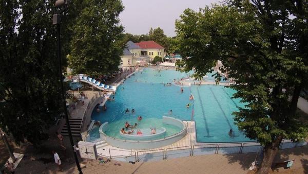 Illusztráció: Árpád Gyógy- és Strandfürdő