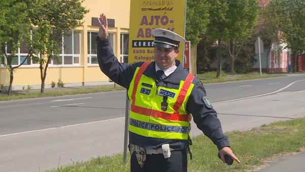 Rendőrségi ellenőrzés húsvétkor. Fotó: Tóth Áron