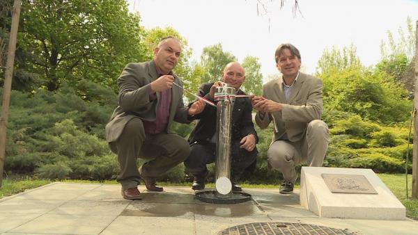 Telekgerendás díszkúttal gazdagodott