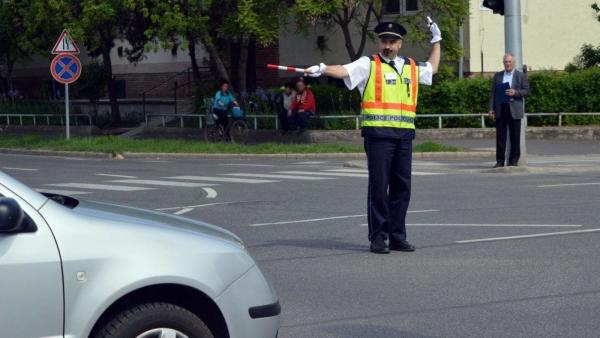 Karos forgalomirányító verseny Békéscsabán (Archív fotó: police.hu)