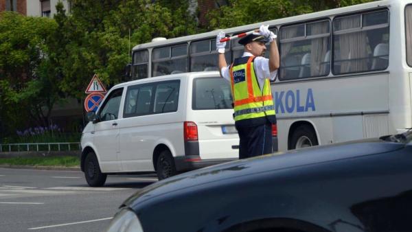 Karos forgalomirányító verseny Békéscsabán (fotó: police.hu)