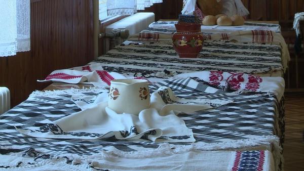 Dédanyáink szőttesei kiállítás