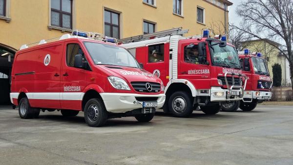 Békéscsabai tűzoltók. Archív fotó: V.D.