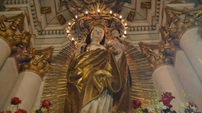 A csíksomlyói Szűz Mária-szobor (fotó: vhegy.com)