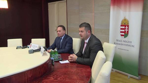 Dr. Takács Árpád és dr. Rákóczi Attila 