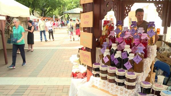 Megyenap Békéscsaba főterén. Fotó: Ujházi György