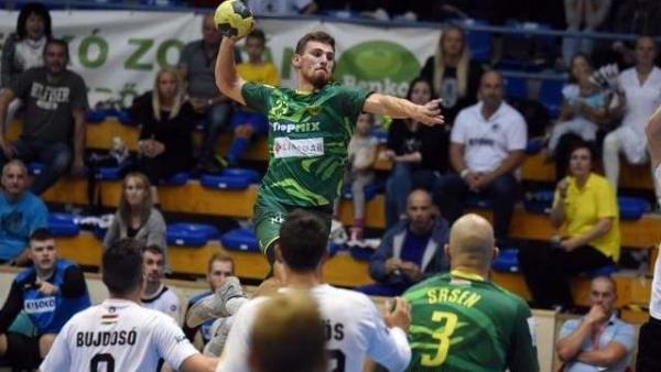 Milas (lövés közben) öt gólt szerzett (Fotó: kesport.hu)