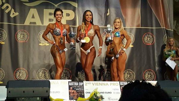 Szabados Edit (középen) újabb versenyen remekelt (Fotó: Szabados Edit)