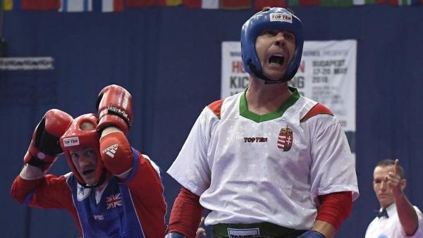 Debreczeni Dezső az angol Merryweather ellen kezdte a menetelést (MTI Fotó: Kovács Tamás)