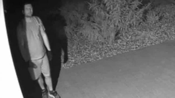 Várják azok bejelentéseit, akik felismerik a férfit (police.hu)