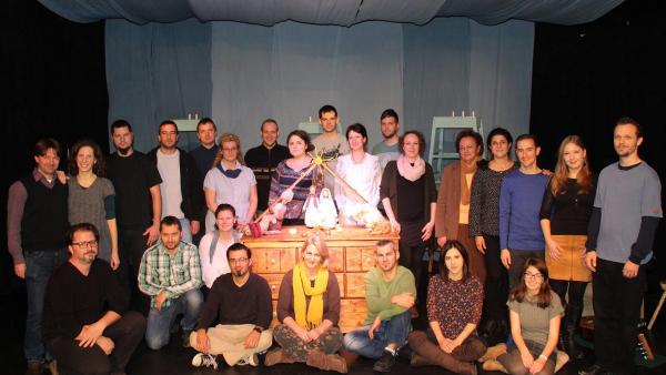 A Békéscsabai Napsugár Bábszínház társulata