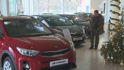 2017-ben 20 százalékkal több új autót értékesítettek, mint 2016-ban, ennek hatására a használt gépjárművek eladási száma is elemelkedett. Fotó: Kugyelka Attila