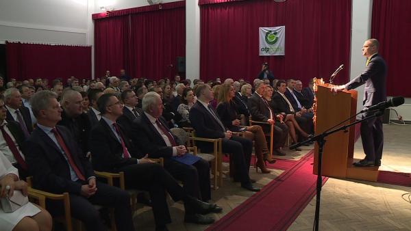 Csepreghy Nándor a kormány gazdaságpolitikájáról beszélt