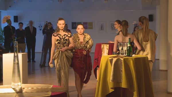 Zsolnay 165 címmel nyílt meg a BSZC Szent-Györgyi Albert Szakgimnázium összművészeti tárlata (Fotó: Kugyelka Attila)