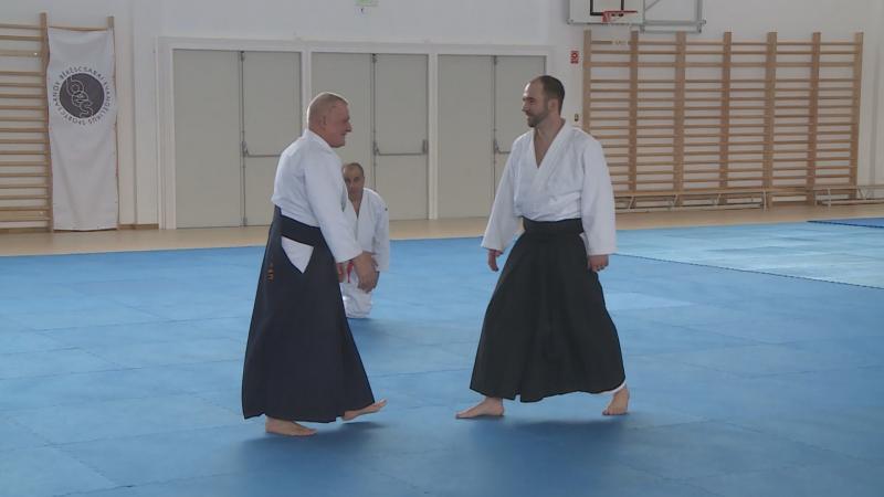Mirko Jovandics VI. DAN-os belgrádi aikido nagymester tartotta az első aikido szemináriumot Békéscsabán. Fotó: Kugyelka Attila