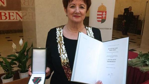 BECSYNÉ SZABÓ MÁRTA