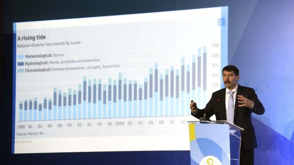 Áder János köztársasági elnök előadása a Víz Világfórumon Brazíliavárosban (MTI fotó: Bruzák Noémi)