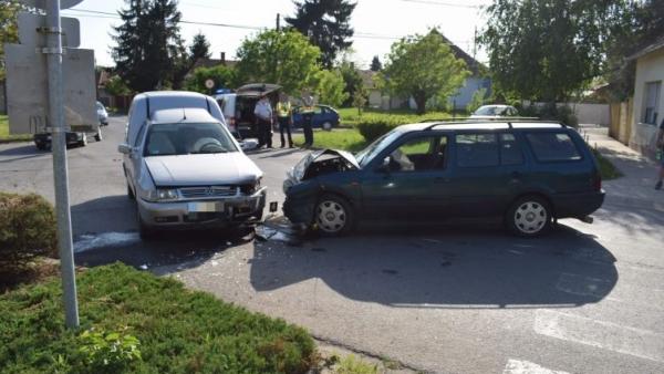 Baleset Békésen, 2018.04.28.-án. Fotó: police.hu