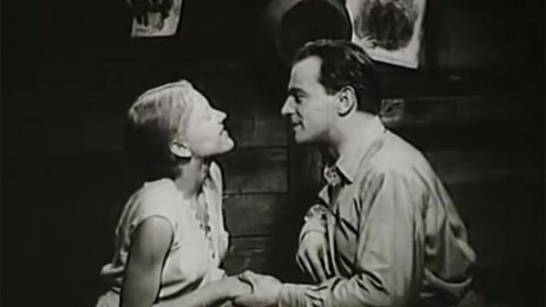 Részlet A kék bálvány című filmből. Fotó: port.hu
