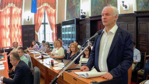 Herczeg Tamás ezúttal már országgyűlési képviselőként szólalt fel a közgyűlésen