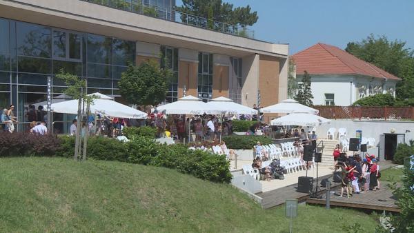 Több száz család szórakozott a Városi Gyermeknapon a Csabagyöngye Kulturális Központnál Fotó: Barna Tamás