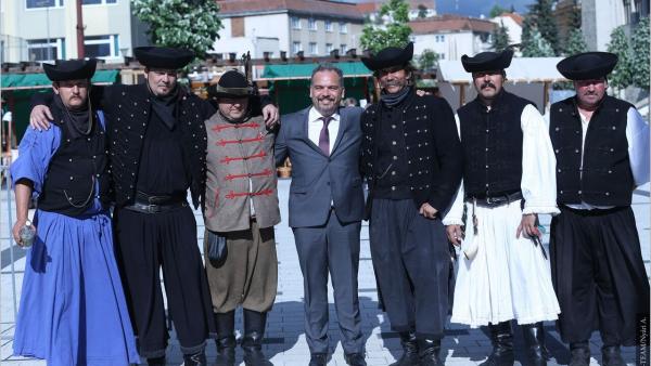 Csíkszeredán összefutottak a Körösök Völgye Vitézi Bandérium tagjaival is (fotó: A-Team, Nyári Attila)