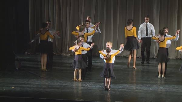 A IX. Békéscsabai Táncfesztivál egyik csúcspontja a hétfő esti táncgála volt. Fotó: Barna Tamás