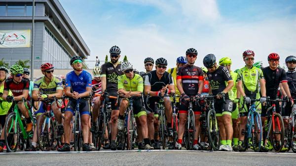 A 21. Békéscsaba-Arad-Békéscsaba Szupermaraton képekben. A galériáért kattintson a fotó jobb szélén található nyílra! Fotók: Varga Diána