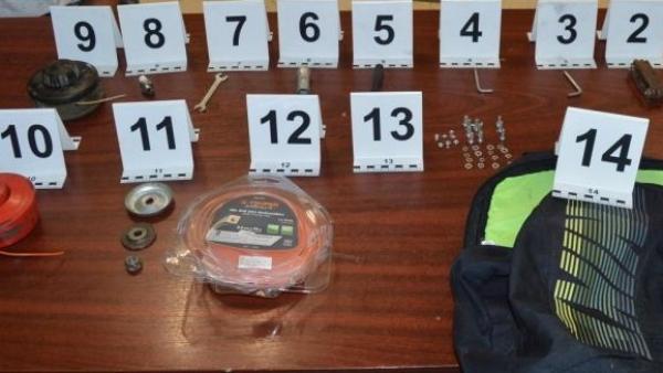 Ezeket a tárgyakat is ellopta a 18 éves tolvaj. Forrás: police.hu