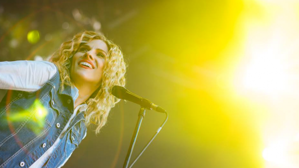 Forrás: Fábián Juli hivatalos facebook-oldala