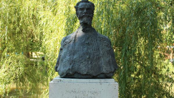 Munkácsy Mihály mellszobra, Vilt Tibor alkotása (fotó: Kliment Pál)