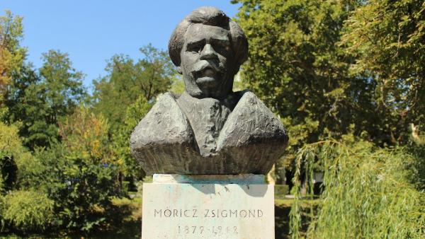 Móricz Zsigmond mellszobra, Martsa István alkotása (fotó: Kliment Pál)