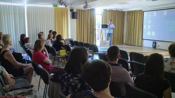 A Helyi szintű komplex programok Békéscsaba területén elnevezésű projekt részeként jött létre a Mérték-tér Konferencia. Fotó: Ujházi György