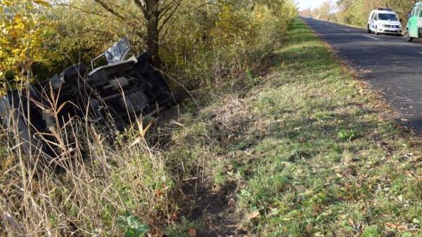 Baleset Zsadánynál. Fotó: police.hu
