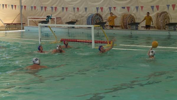 A fehér sapkában játszó csabai gárda a harmadik negyedben döntötte el a csatát (Fotó: Bucsai Ákos)