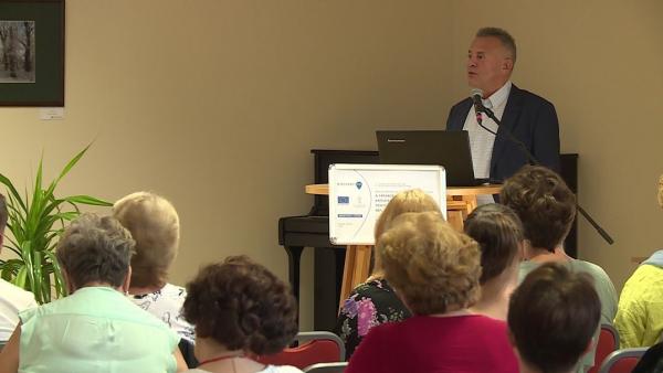 A szakemberek a lelki egészség, azon belül a munkahelyi jó közérzet megőrzésének eszközeiről is tanácskoztak a békéscsabai rendezvényen, szerdán.
Fotó: Ujházi György