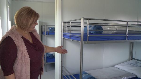 A krízisidőszakban próbálják rávenni az érintetteket, hogy menjenek be az intézményekbe (fotó: Kovács Dénes)