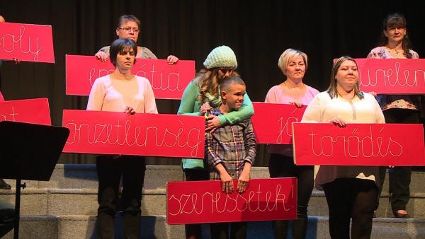 Az egyik korábbi Angyalok szárnyalása gála pillanatai (fotó: behir.hu)