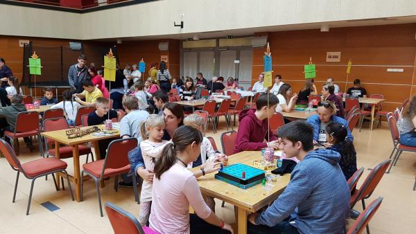 A társasjátéknap mindig kedvelt családi program (fotó: Kovács Dénes)