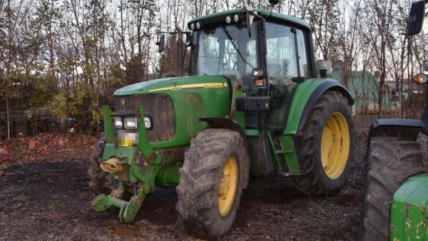 Olaszországban körözték a bizonytalan eredetű traktorokat. Forrás: police.hu