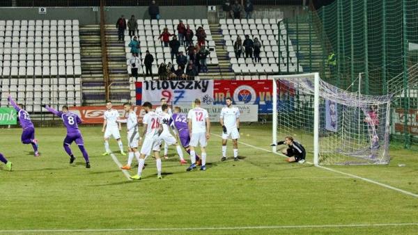 A kép oldalán található nyílra kattintva megnézhetik a mérkőzésről készült galériánkat (Fotó: Milyó Pál)