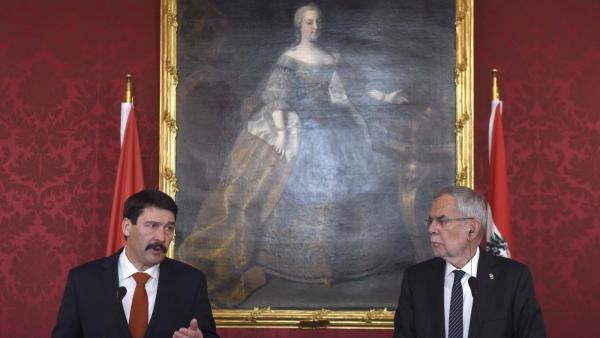 Áder János köztársasági elnök és Alexander Van Der Bellen (MTI/Bruzák Noémi)
