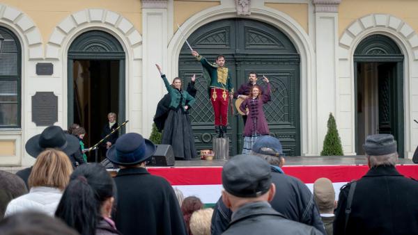 Részlet a békéscsabai, március 15-i megemlékezésből. Fotó: behir.hu/V.D.