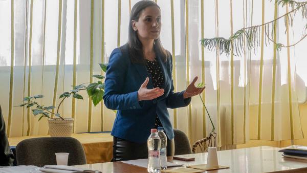 Lukácsi Katalin, az MMM egyik alapító tagja tartott tájékoztatót Békéscsabán, a Vasutas Művelődési Központban 2019.03.30.-án a Kossuth Kör megalakulása apropóján. Fotó: behir.hu