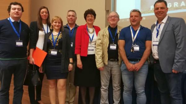 A kongresszuson résztvevő orosházi orvosok: dr. Dani Győző, dr. Bozsár Stefánia, dr. Varga Antónia, dr. Hegedűs Attila, dr. Seres Zsuzsanna, dr. Hudák János, dr. Irsai Ákos, dr. Duray Gergő 