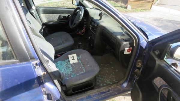 Ezt az autót is megpróbálta elkötni a végegyházi fiatal. Fotó: police.hu