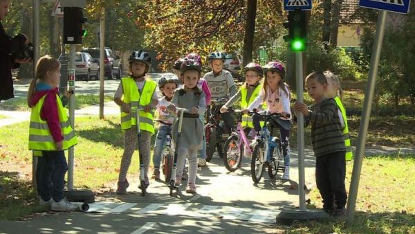 A KRESZ-park átadása a Penza-lakótelepen