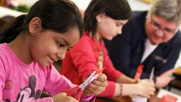 Szolnok, 2019. március 26.
Nevelõszülõi hálózatban élõ gyerekek az Egy nap a nevelõszülõségért címû szolnoki rendezvényen 2019. március 26-án. A rendezvény vendége Fülöp Attila, az Emberi Erõforrások Minisztériumának szociális ügyekért és társadalmi felz