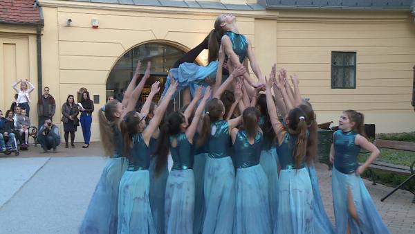 Egy korábbi autizmus napi program Gyulán (fotó: behir.hu) 