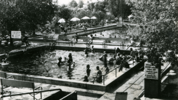 A tótkomlósi Rózsa fürdő (forrás: rozsafurdo.hu)